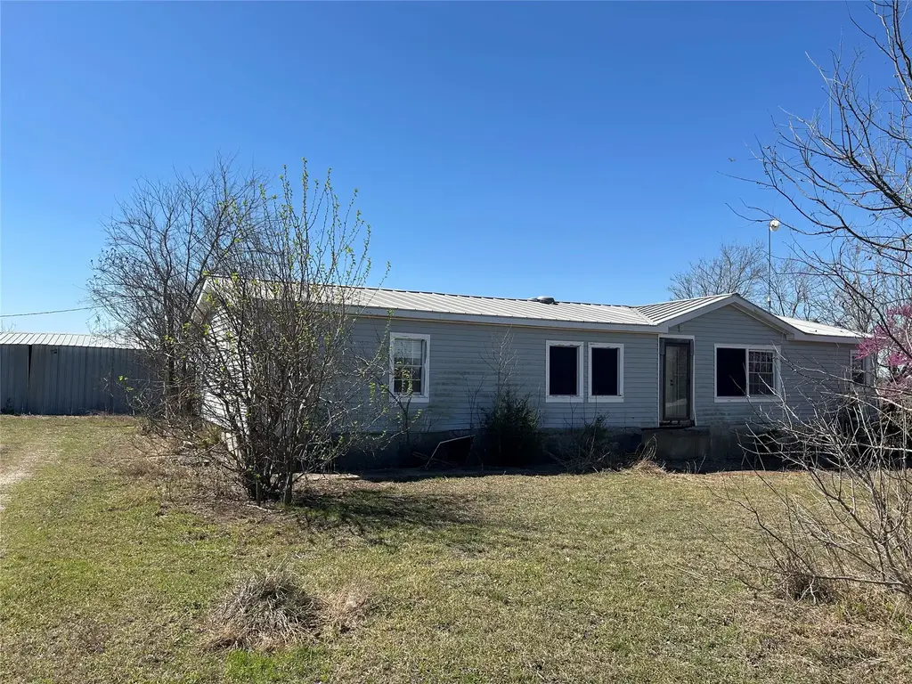 20406 Wilson Road B, Coupland