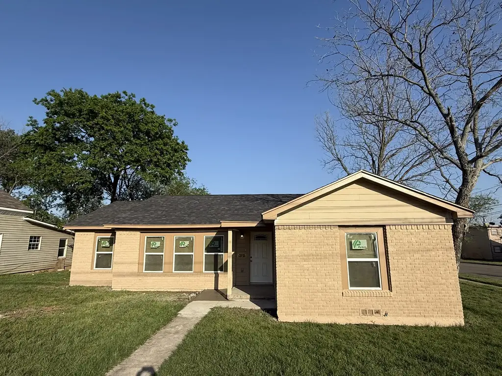 1300 N 2nd Street, Killeen