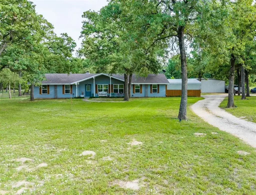 7338 Fm 1624, Lexington