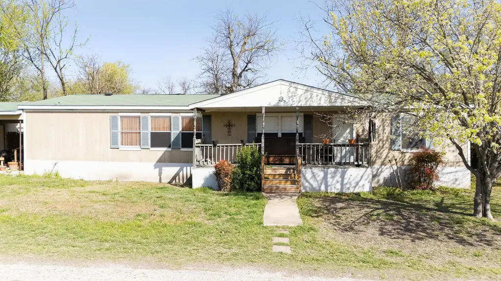 209 E Sheldon Avenue, Thrall