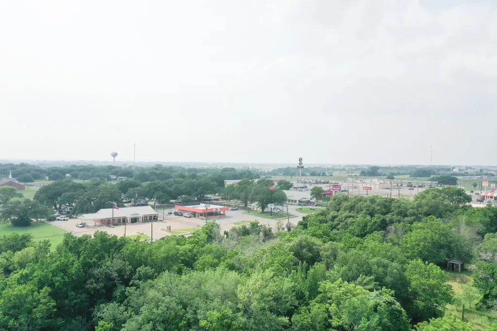 72 N Kessler Avenue, Schulenburg