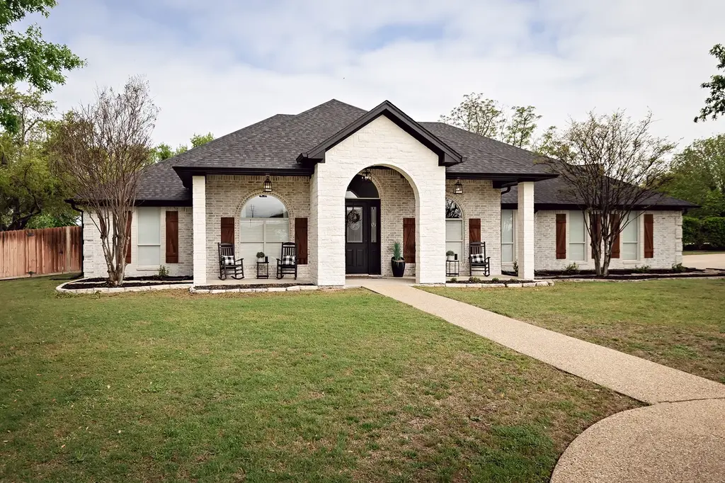 1201 Ambrose Drive, Salado