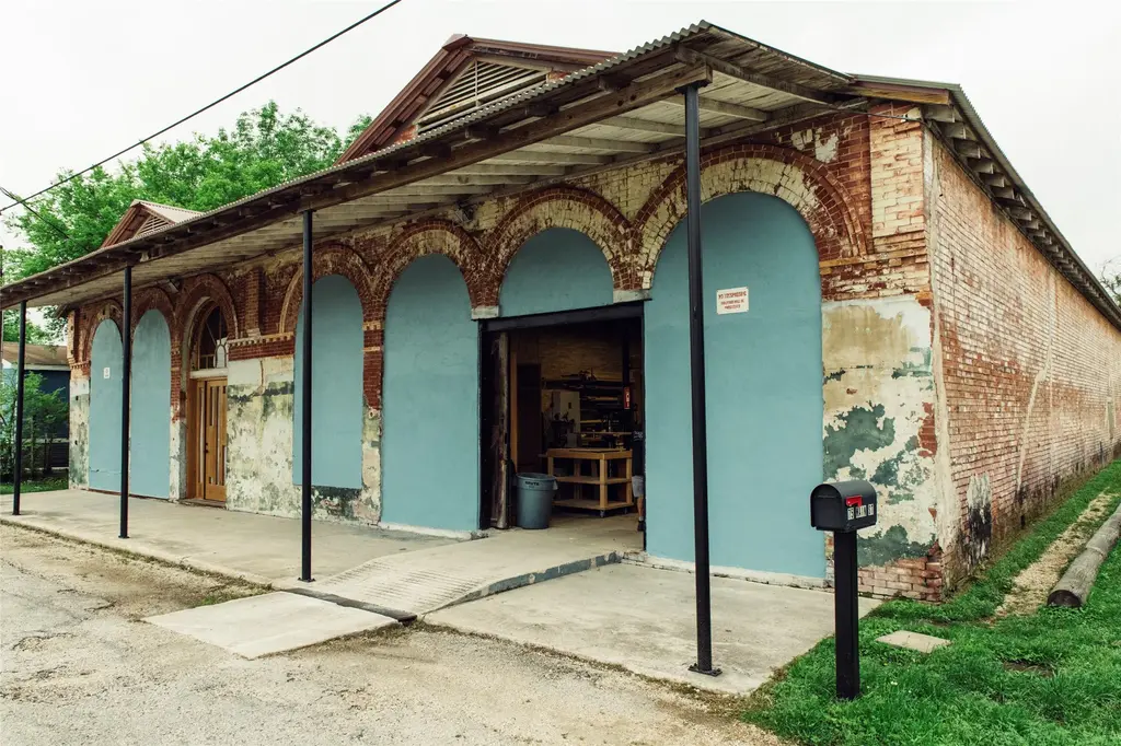 75 Main Street, Maxwell