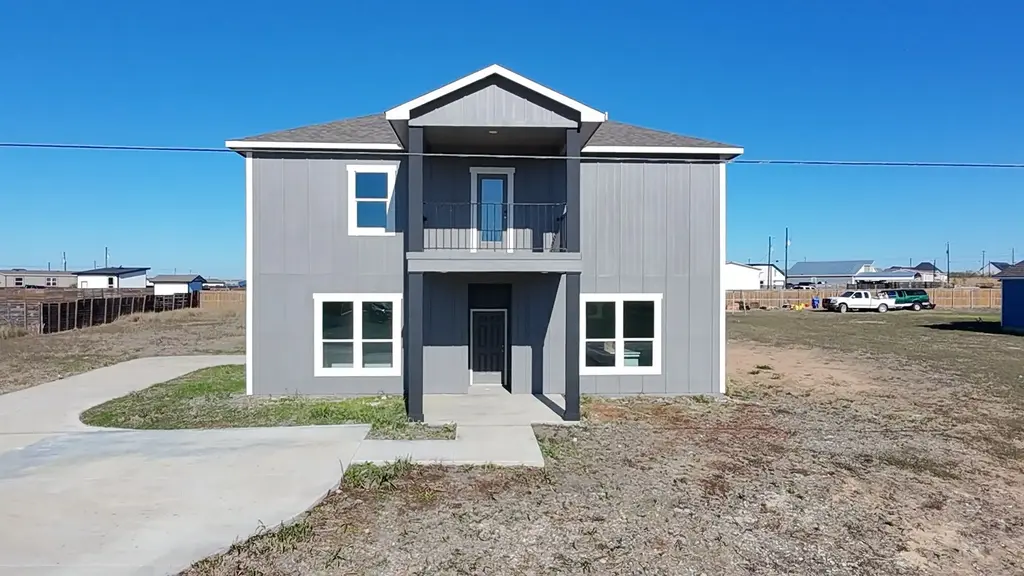 242 Bianca Circle, Del Valle