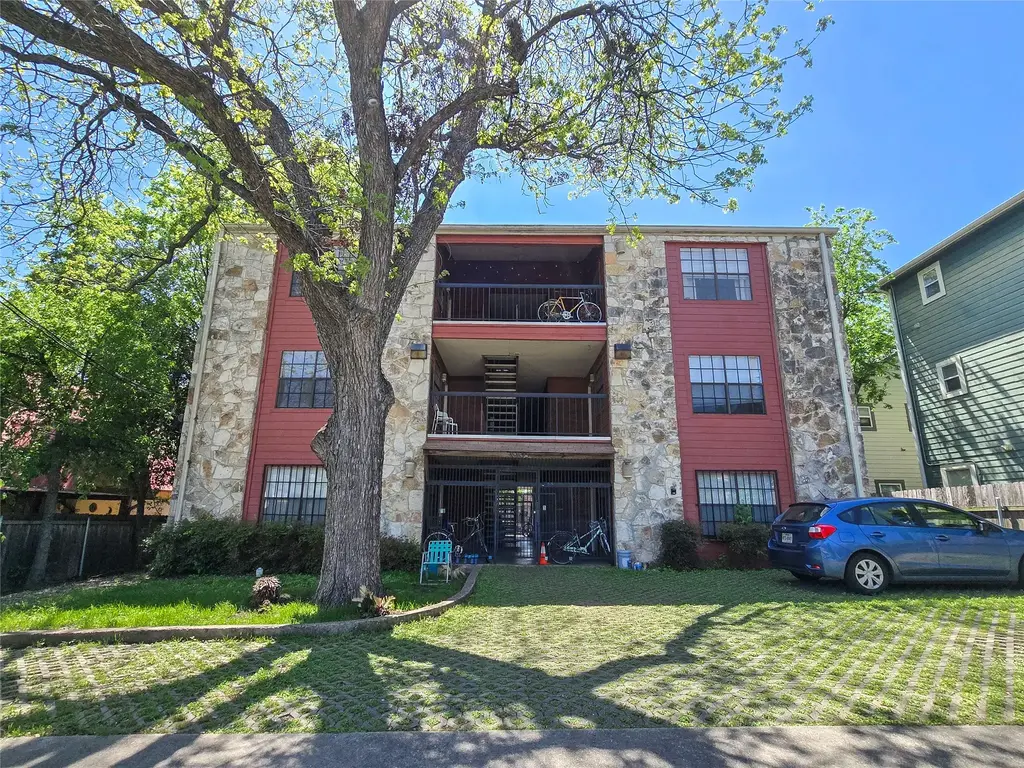 1903 E 20th Street 301, Austin