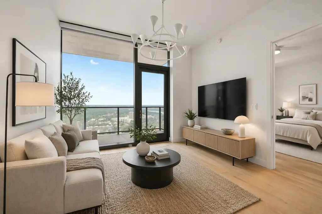 44 East Avenue 2509, Austin