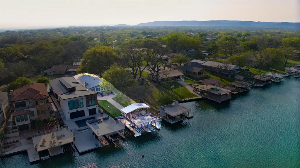 108 Riverside Drive, Kingsland
