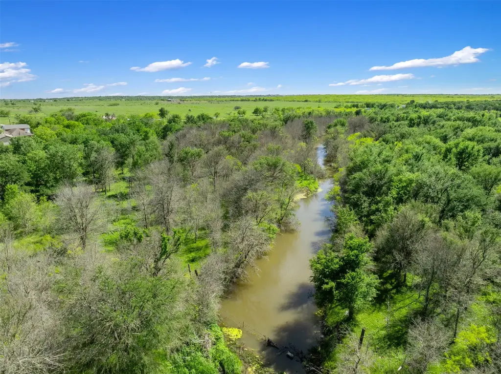 Jacobson Road, Del Valle