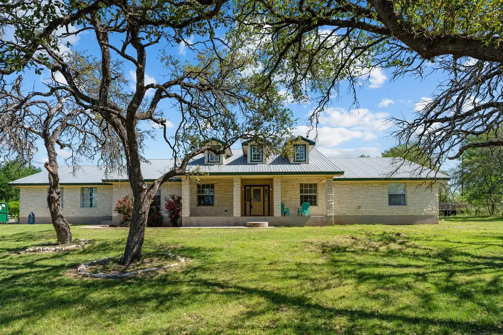101 Oak Ridge Circle, Georgetown