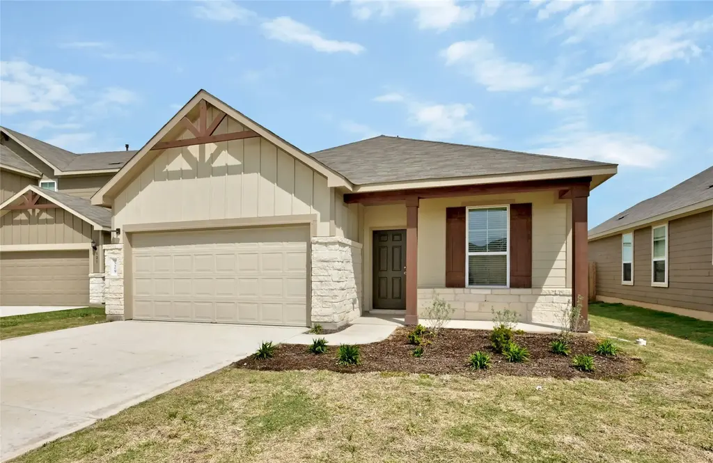 529 Tree Nut Loop, Buda
