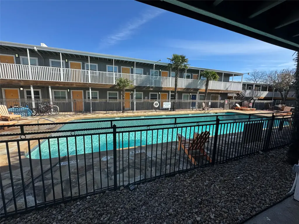 2401 Manor Road 118, Austin
