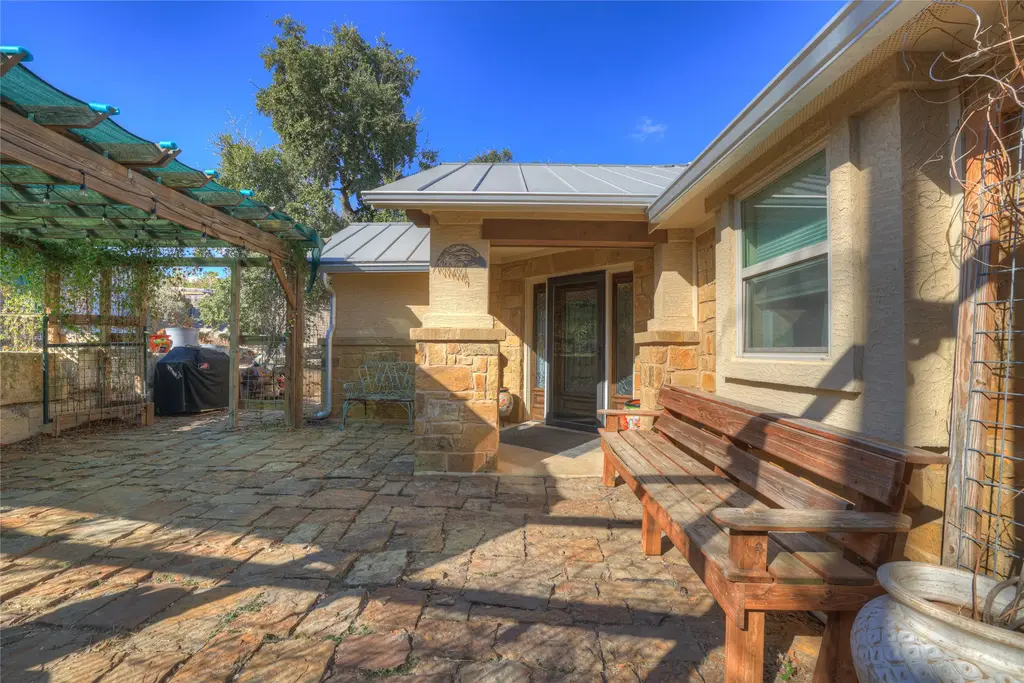 1802 Cattail Drive, Canyon Lake