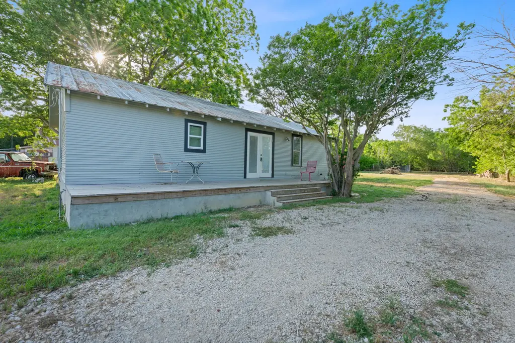 6071 Fm 713, Dale
