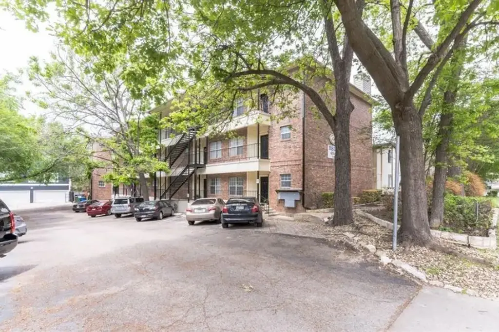 2100 San Gabriel St Street 303, Austin