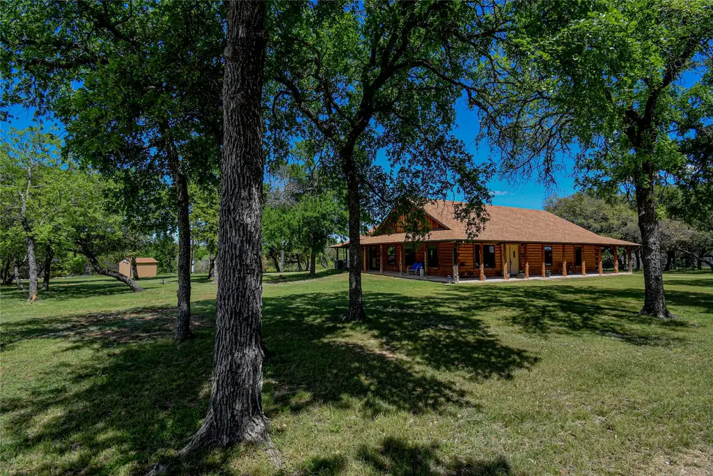 358 W County Road 3069, Lampasas