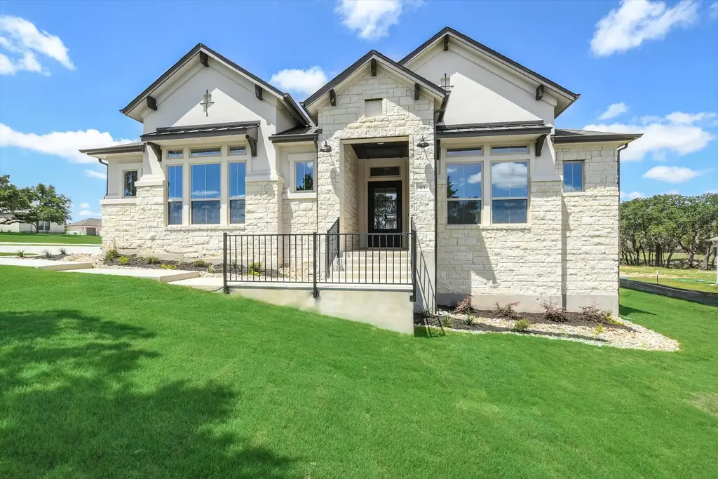 101 Nighthorse, Liberty Hill