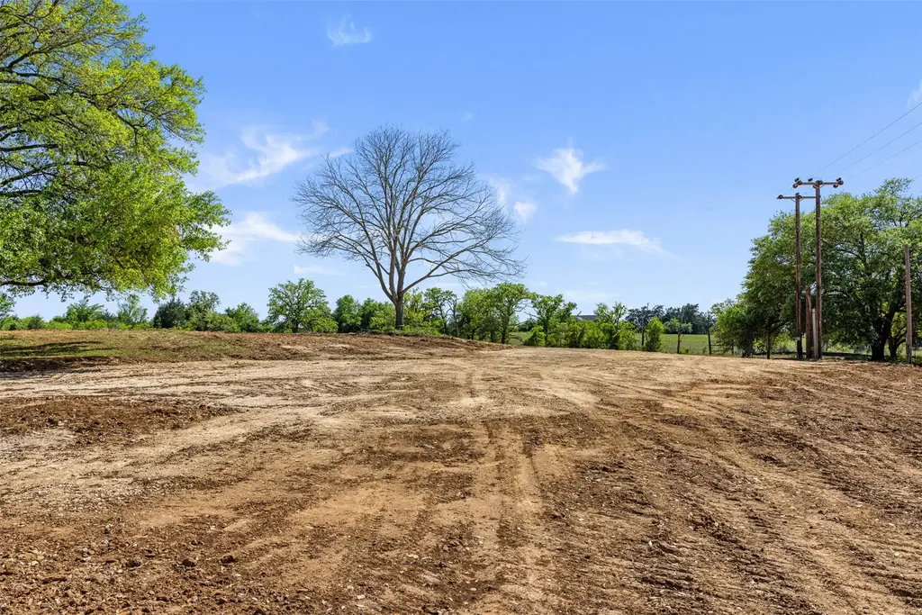 1010 E Industry Street, Giddings