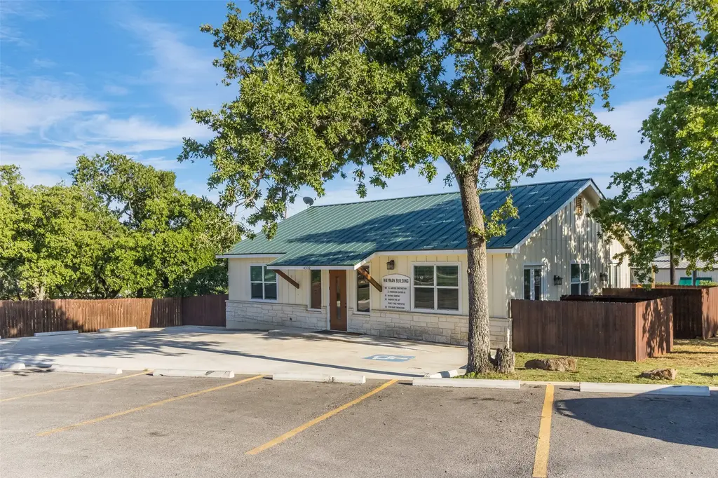 4332 Oak Park Drive, Cottonwood Shores