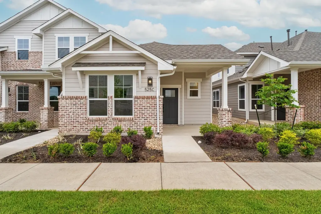525 Burlington Drive C, Buda