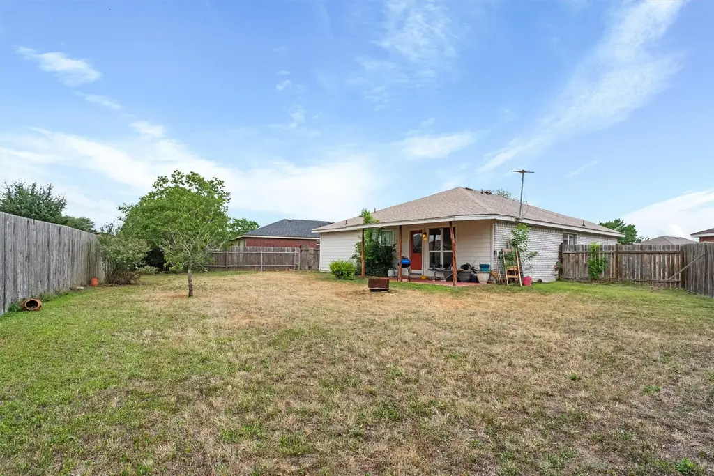 1516 Gunnison Cove, Lockhart