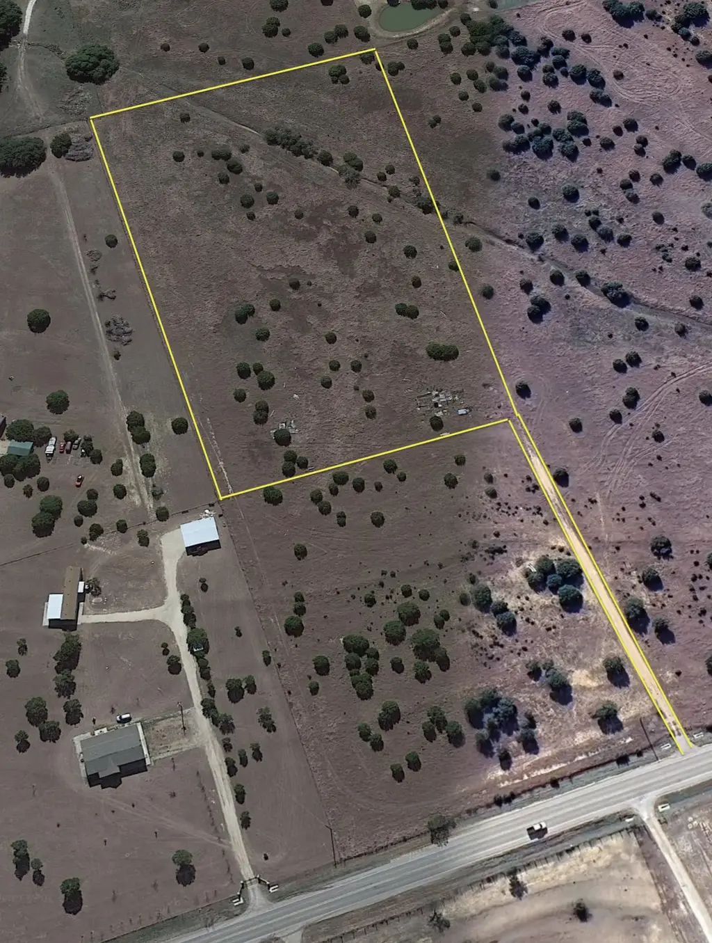 121 Private Road 955, Florence