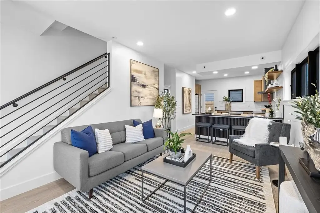 2406 W 10th Street A, Austin