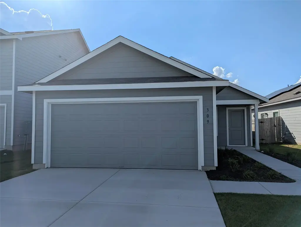309 Amber Glen, Maxwell