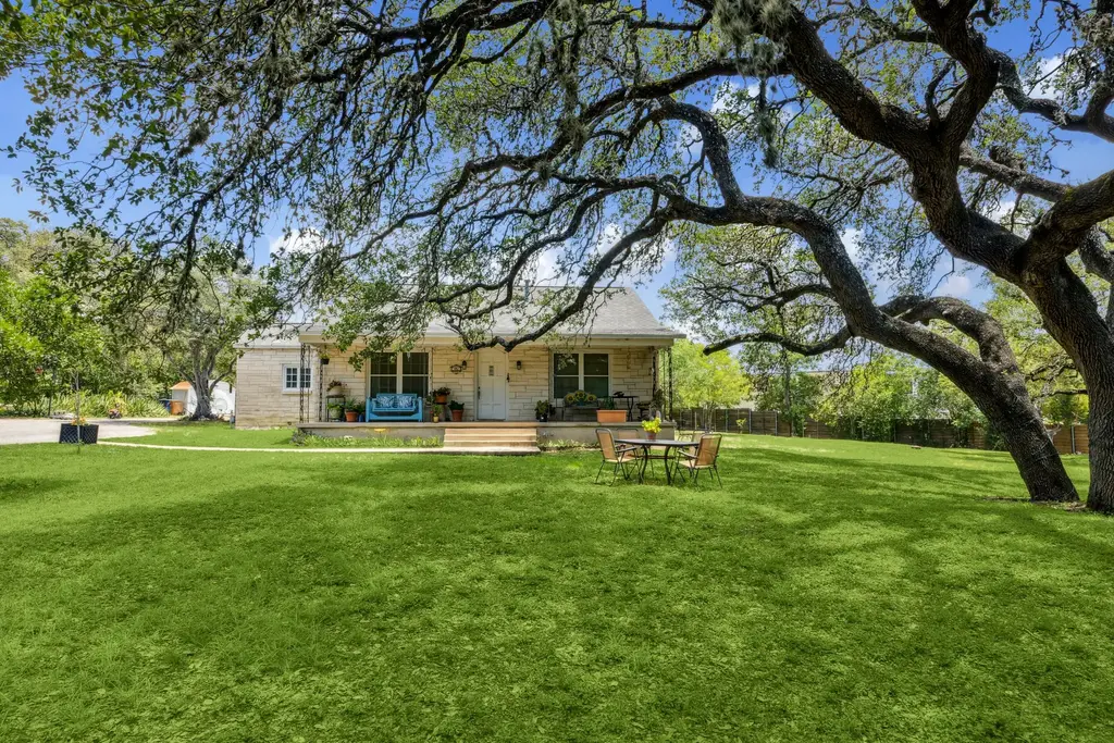 500 North Bluff Drive, Austin
