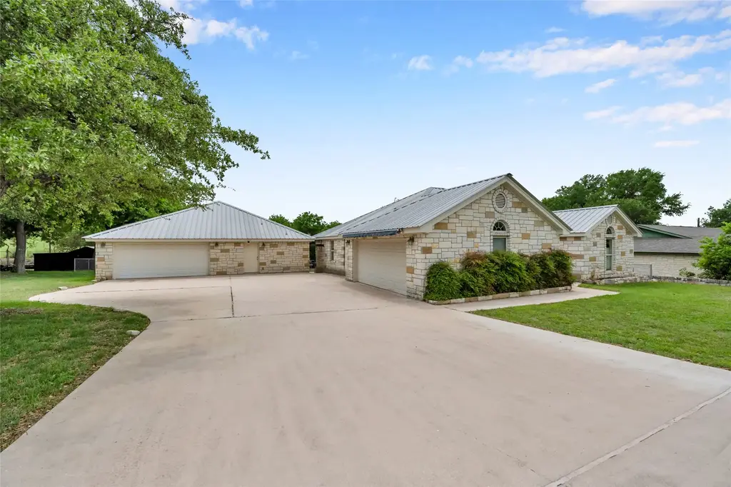 1703 Wofford Drive, Burnet