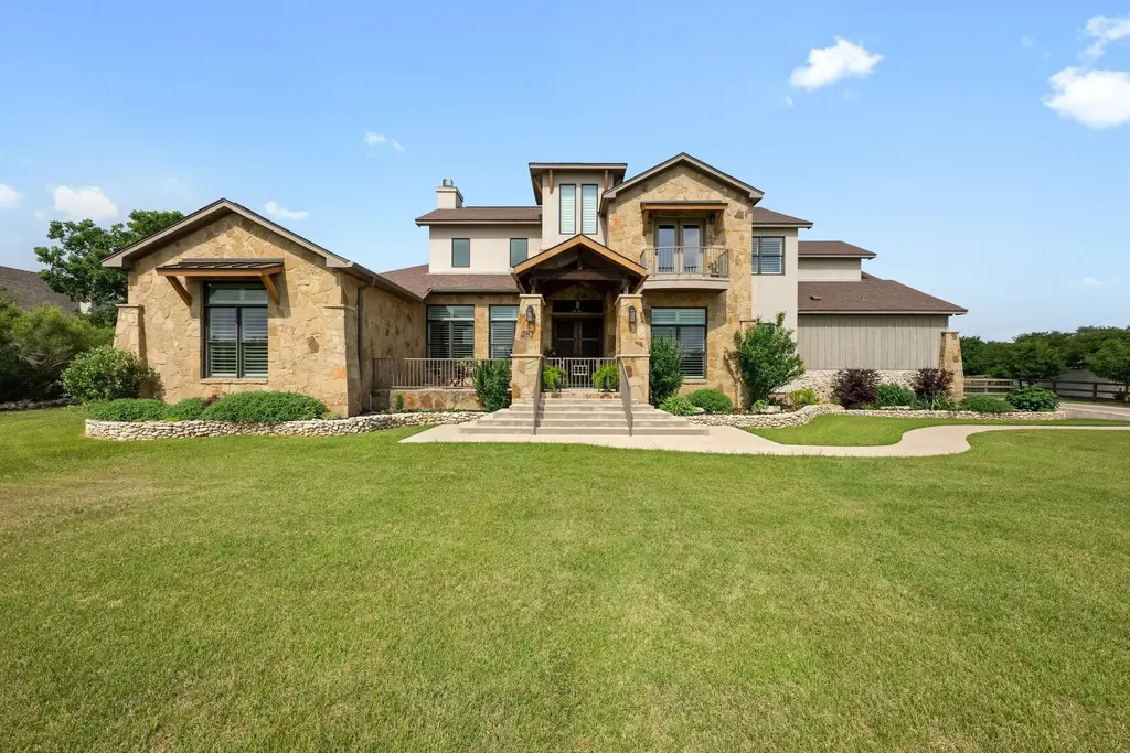 281 Colonial Affair, Austin