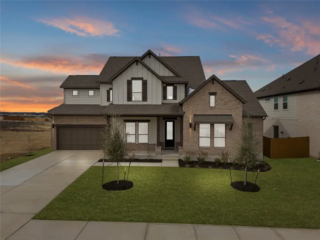 812 S Hemingway Loop, Liberty Hill