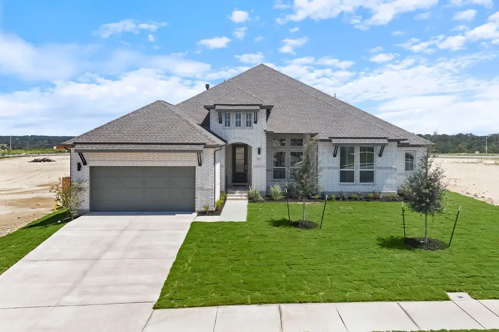 825 S Hemingway Loop, Liberty Hill