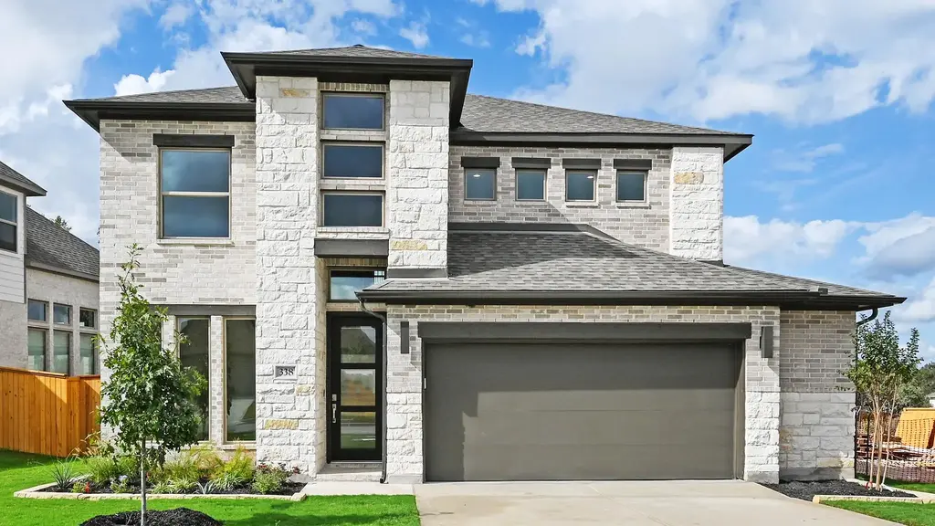 338 Prickly Poppy Loop, Kyle