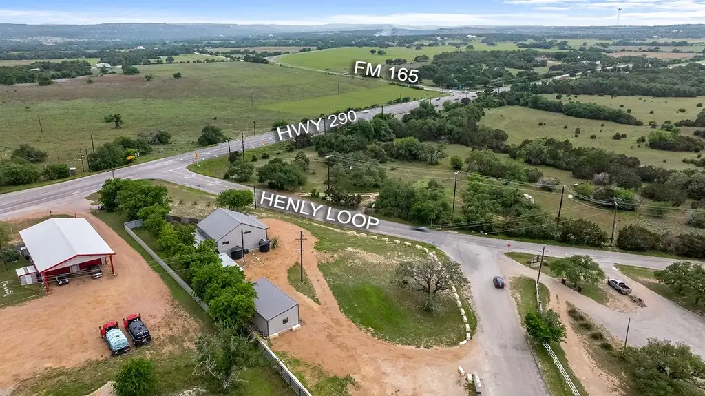 180 Henly Loop, Dripping Springs