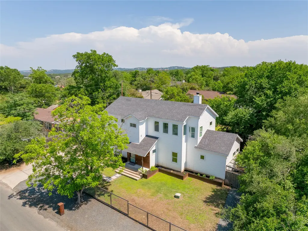 1305 Village West Drive, Austin