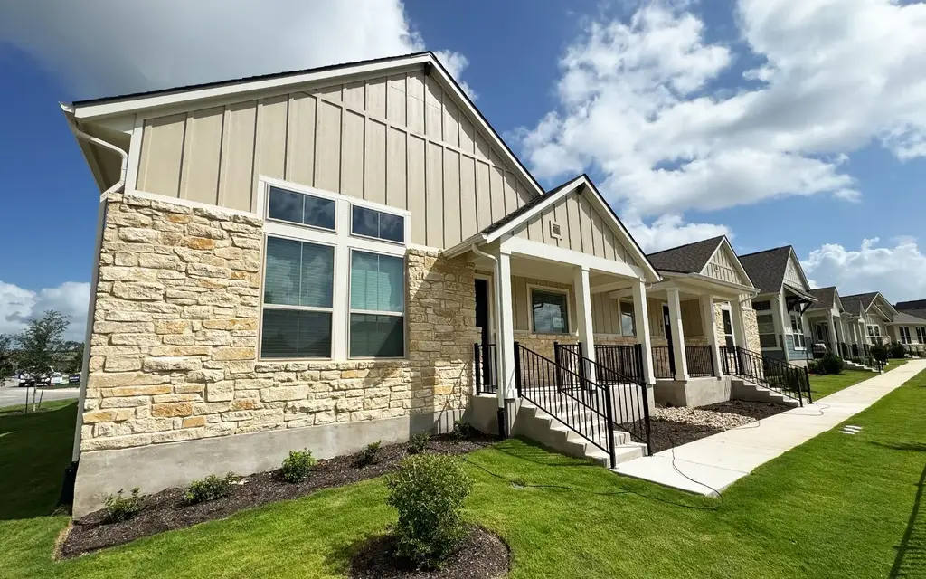 139 Stewart Drive 102, San Marcos