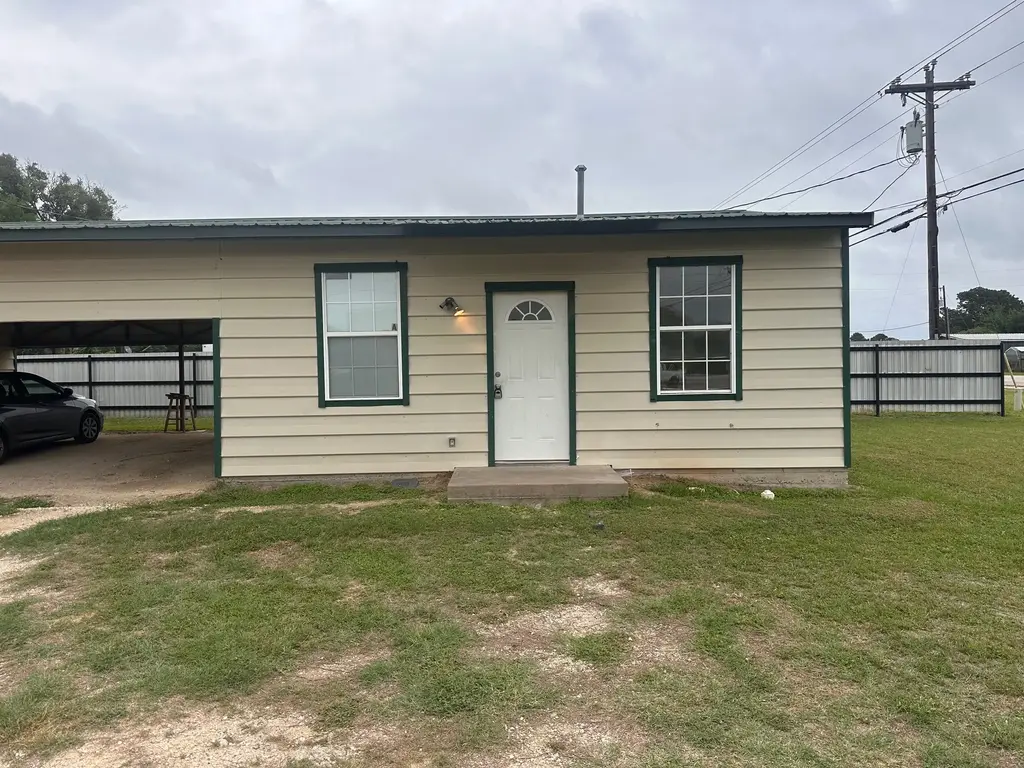 251 Zimmerman Avenue A, Bastrop