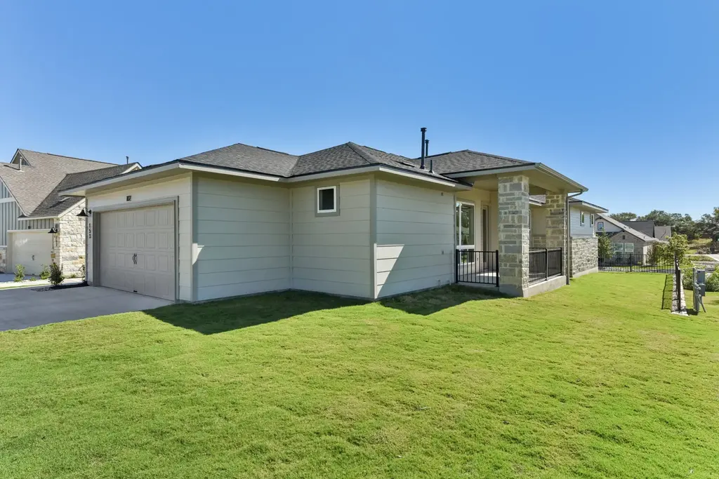 153 Antoinette Way 102, San Marcos
