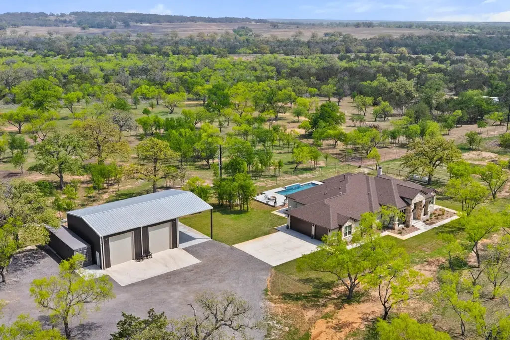 10900 Ranch Road 1323, Johnson City