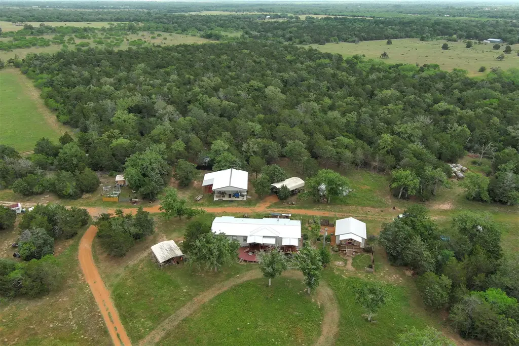 13831 Tx-95 Highway, Flatonia