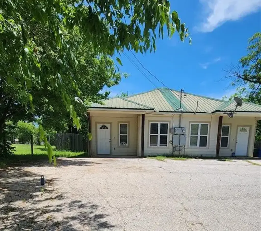 605 M L K Boulevard A, Elgin