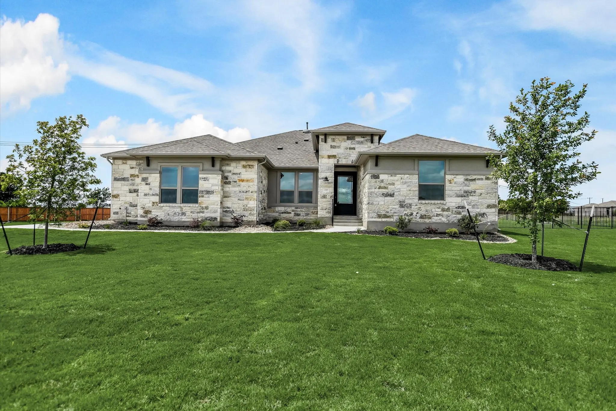 Photo of Listing #1337010