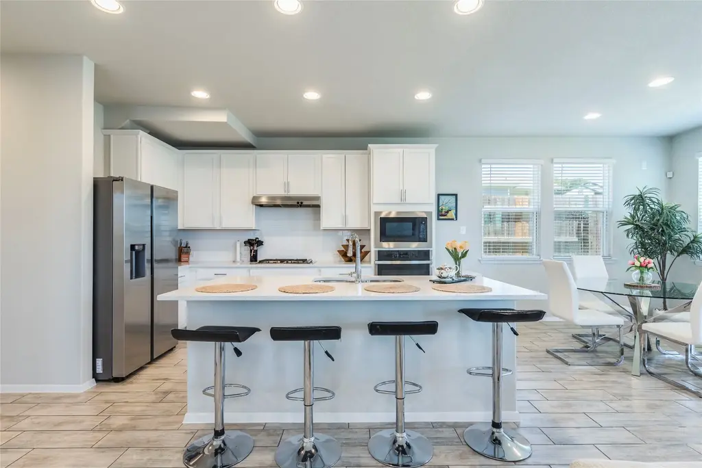 5629 Respinto Drive, Austin