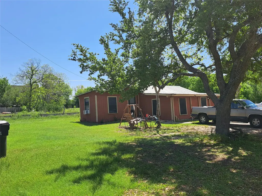 155 Hernandez Lane, Buda