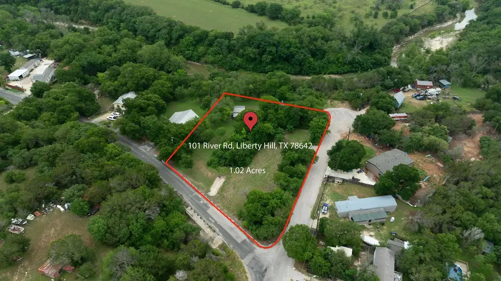 101 River Road, Liberty Hill
