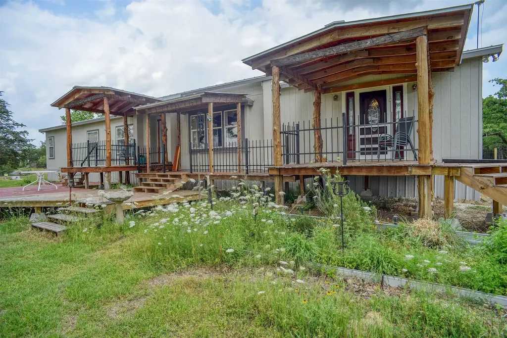 13831 Tx-95 Highway, Flatonia