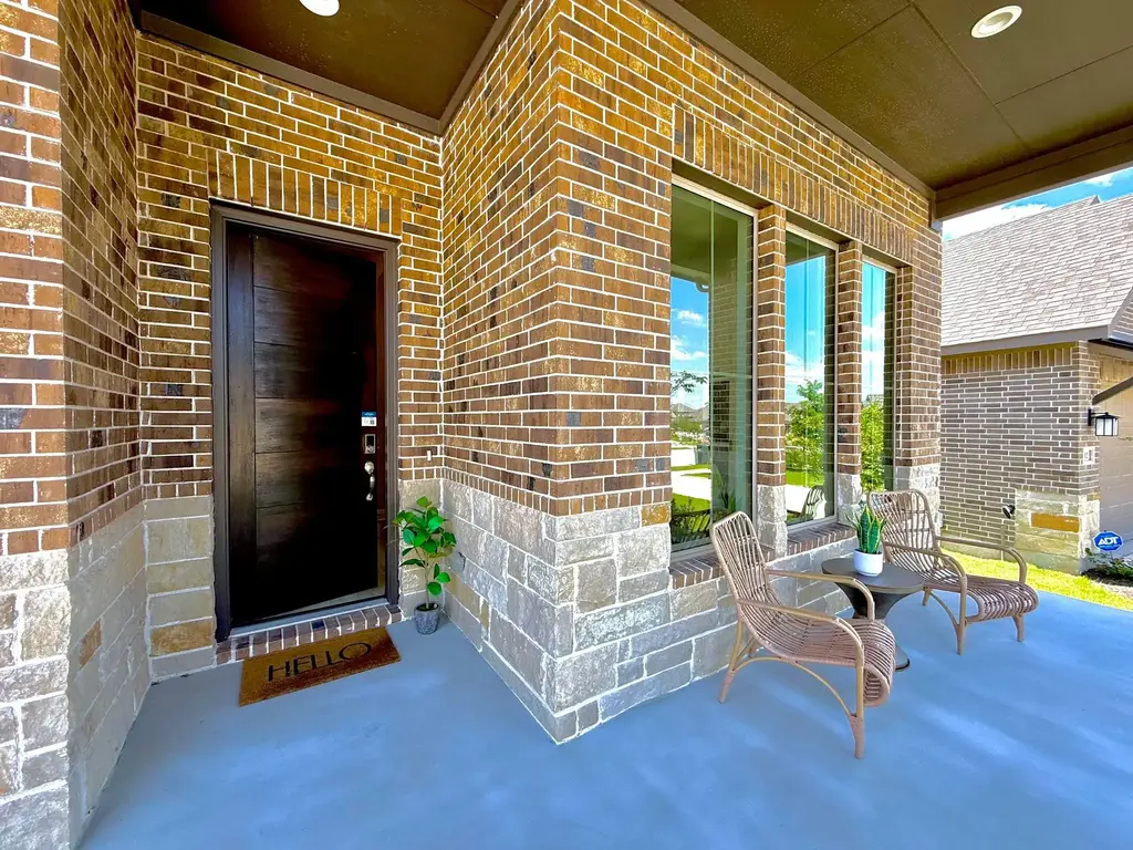 310 Prickly Poppy Loop, Kyle