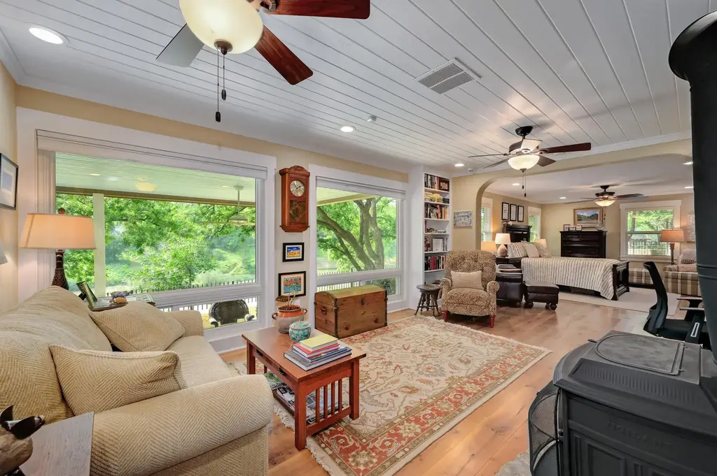 1020 River Road, Wimberley
