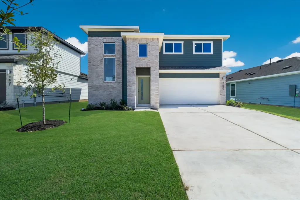 9605 Oxbow Strap Drive, Austin