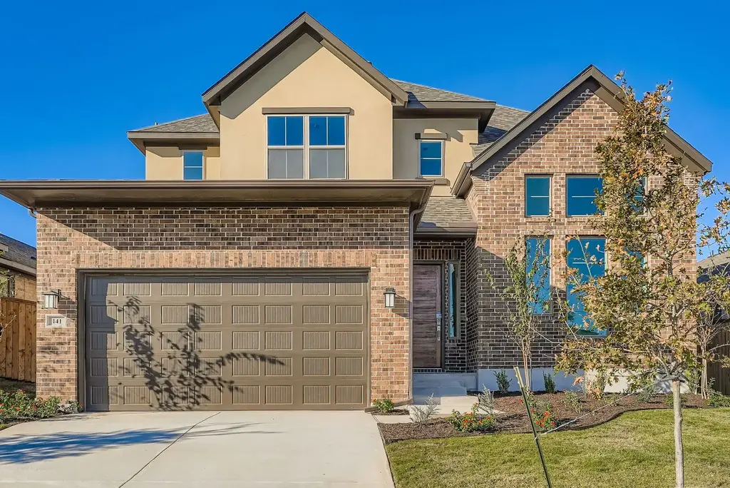 141 Prickly Poppy Loop, Kyle